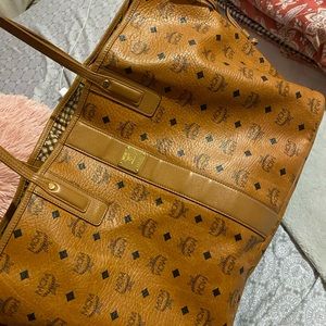 AUTHENTIC MCM LIZ REVERSIBLE TOTE BAG